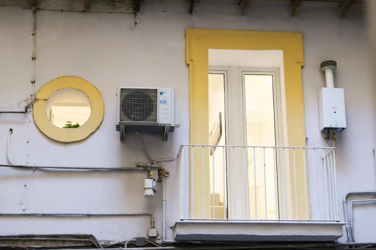 Cozy Apartment In Piazza Cavour By Wonderful Italy Napoli Esterno foto