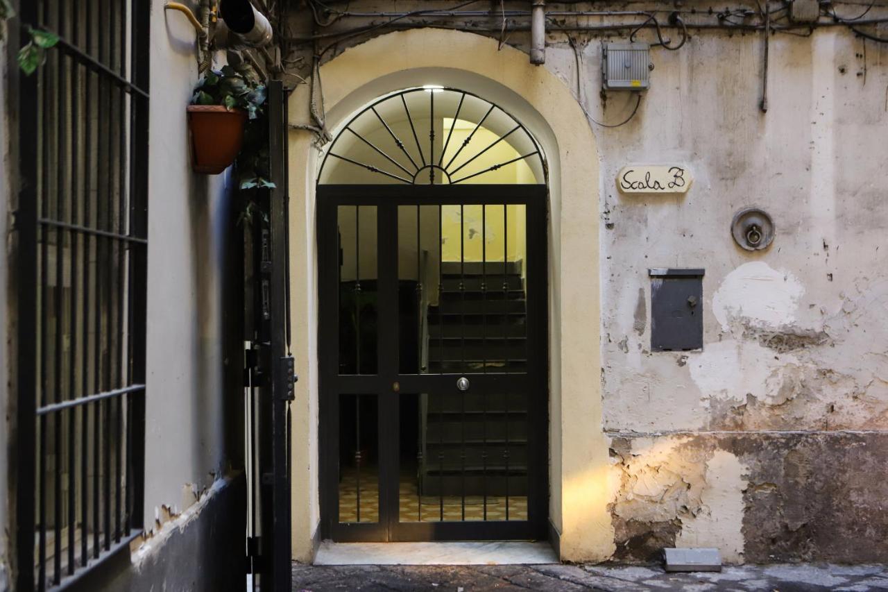 Cozy Apartment In Piazza Cavour By Wonderful Italy Napoli Esterno foto